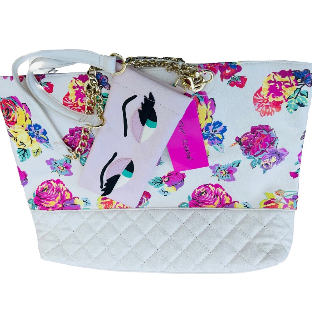 Betsey Johnson LARGE Handbag w/ Squeeze Top Removable Pouch